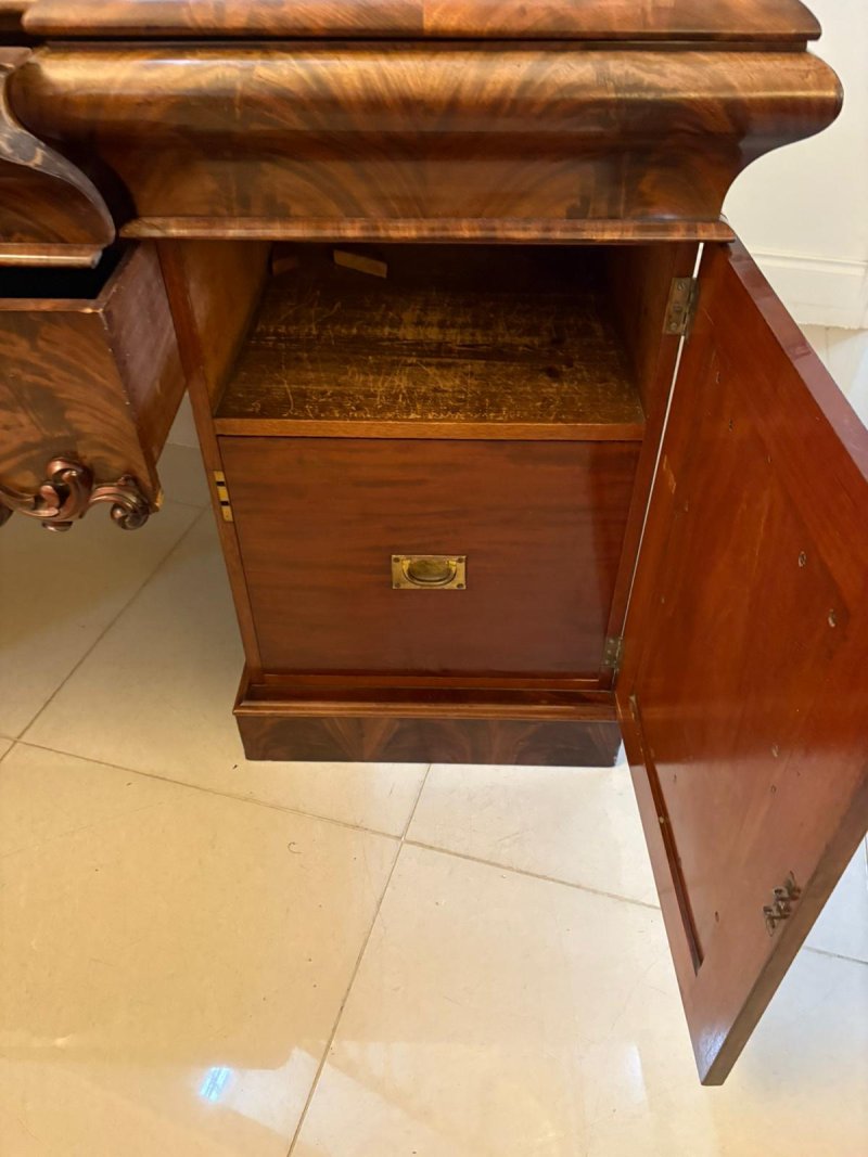 Outstanding Quality Antique Victorian Carved Mahogany Mirror Back Sideboard